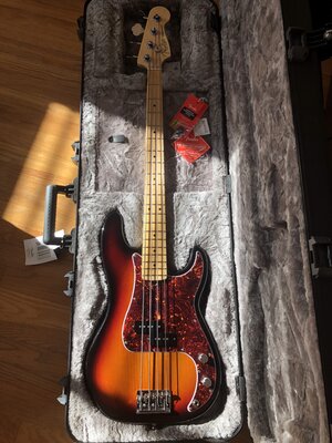 2018 Fender American Pro P-Bass -MINT- Sunburst/Maple