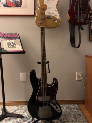 Fender 64 AVRI Road Worn Jazz Bass