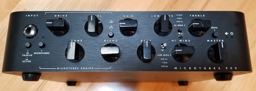 PRICE DROP - Darkglass Microtubes 900 Limited Edition Medusa Bass Head