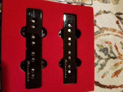 Fender Vintage Noiseless Jazz Pickups