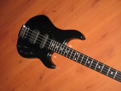 EB Musicman Sterling HS Stealth!