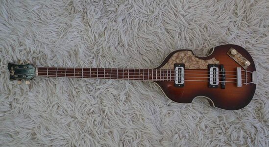 1967 Hofner 500/1 violin bass REDUCED