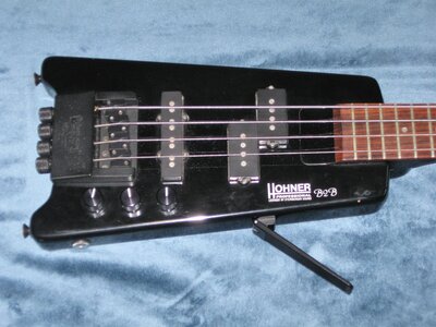 Hohner B2B Steinberger Licensed with series / parallel, new usa gigbag