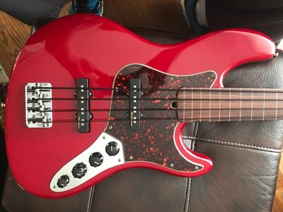 2007 Fender American Deluxe Jazz Fretless