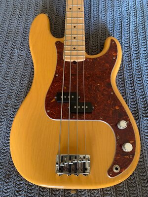 Fender Precision Bass USA 2006 Butterscotch