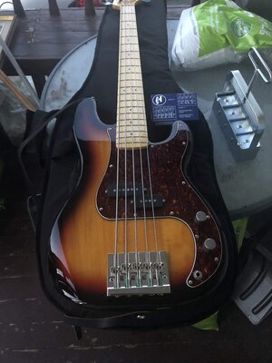 Squier VM Precision Bass V