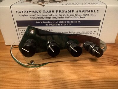 Sadowsky Onboard Preamp