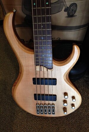 Ibanez BTB 1005(?) 5-String Maple over Mahogany Bolt-on *Calling All Ibanez Tech Heads*