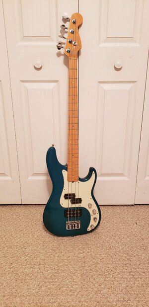 Fender Deluxe P