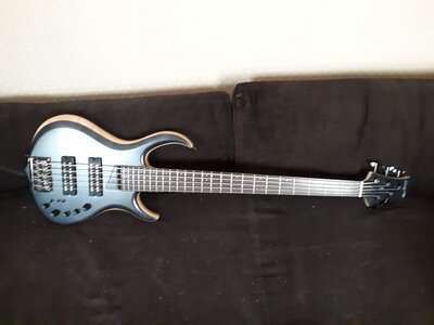 Sire Marcus Miller M7 5-String