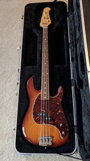 PRICE REDUCED Ernie Ball Music Man Cutlass Bass (Heritage Tobacco Burst, Rosewood board, Tort)