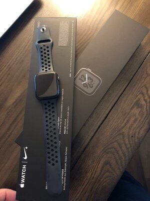 Apple Watch Gen 4 Cellular Nike Edition