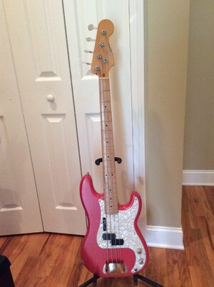 Fender Road Worn Precision 7.4 lbs.