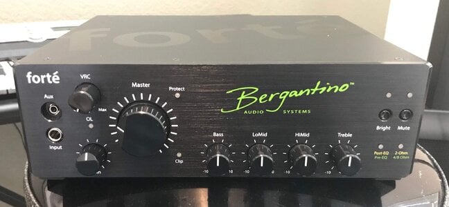 F/S Like New Mint Bergantino Forte Bass Amplifier 6 lbs 800 Watts.....