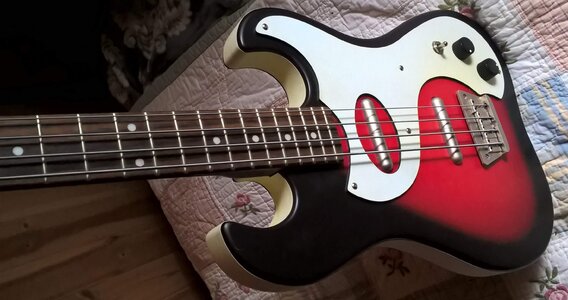 Danelectro Dano'63 short scale 6.4lbs