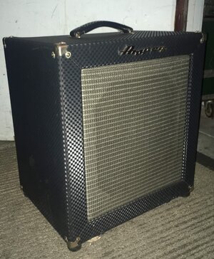 Ampeg B-100R Rocket Combo