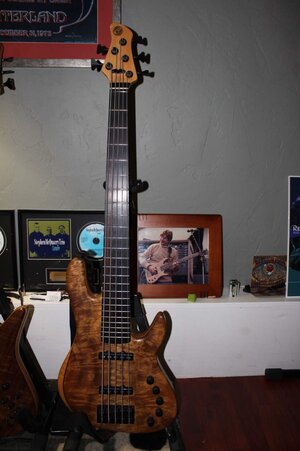 Clement Kim 5-string-Open to trades