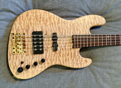 Warrior Jazz Bass, one of a kind, full jazz style body.