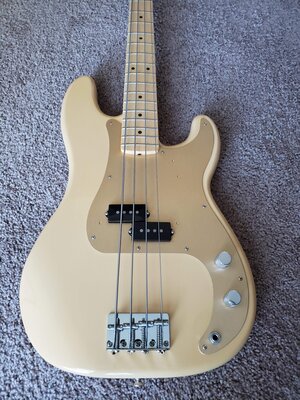 Upgraded Fender Honey Blonde Fender 50's Classic Precision Bass