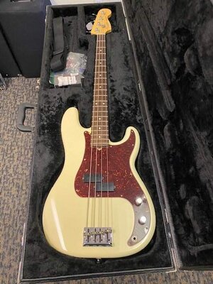 Fender American Standard Precision Bass - Cream / Tort