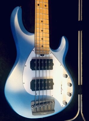 Ernie Ball Music Man StingRay5 HH