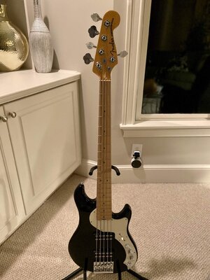 Fender American Deluxe Dimension V Bass