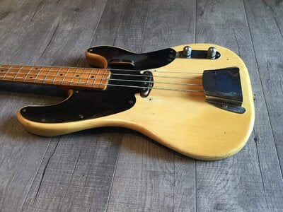 1954-57 - Fender Precision - Contoured Body, Blonde