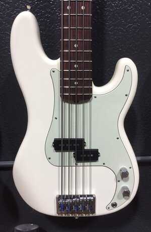 AmPro Fender Precision 5