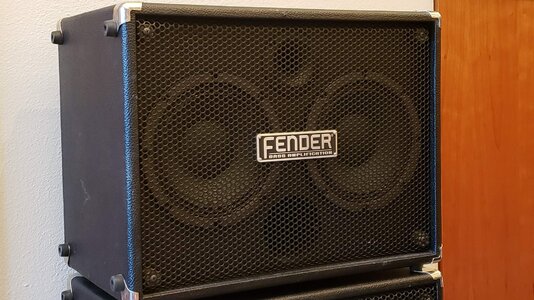 A somewhat rare, and quite nice Fender 2x8 cabinet. Rumble V2 with Eminence Neos