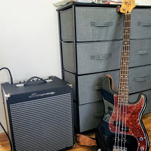 Ampeg Rocketbass 110