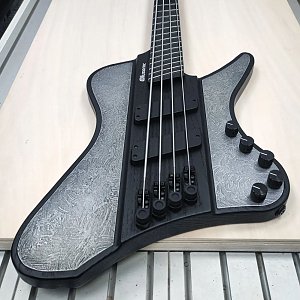 headless-bass-bridge12.jpg