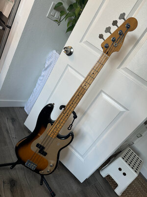 2012 Fender Road Worn '50s Precision Bass weekend DROP