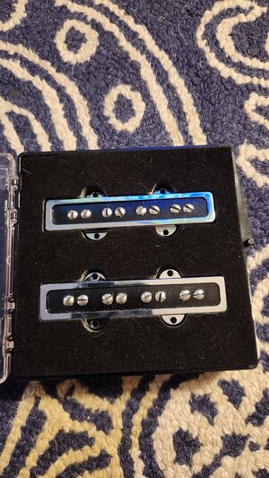 Fender Cobalt Chrome Jazz Pickup Set