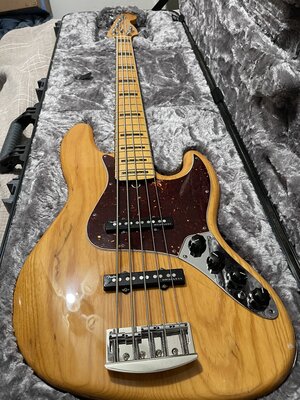 Fender American Ultra Jazz Bass 5