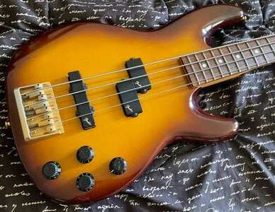 Fender Precision Lyte MIJ With Case Project