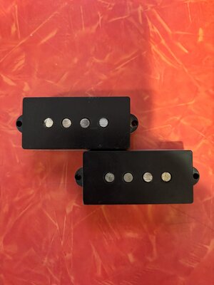 1976 Fender P-Bass Pickup (non-working)