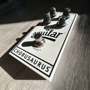 Aguilar Chorusaurus 2015 - Present - White