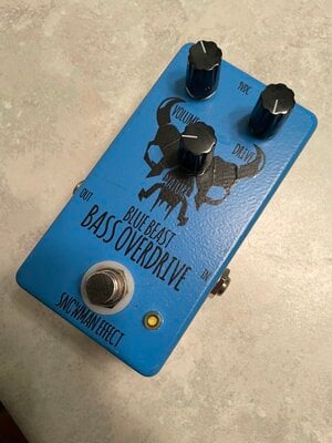 Snowman Effects Blue Beast bass overdrive