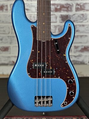 Fender American Original '60s Precision Bass with Rosewood Fretboard 2018 - 2022 - Lake Placid Blue