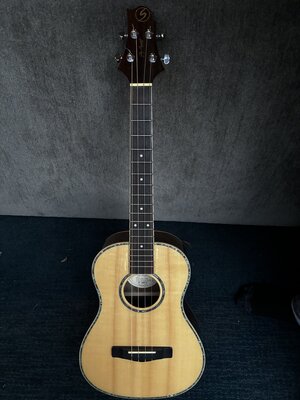 Samick UK-70b Baritone Ukulele-Jay Bennett Model