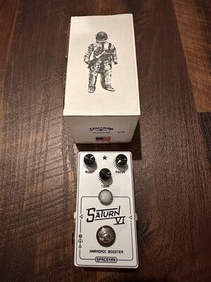 Pedal Sell-Off! HX, Broughton, Spaceman & Earthquaker