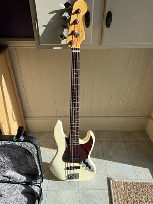 Fender American Professional II Jazz Bass - Olympic White - Rosewood Fingerboard