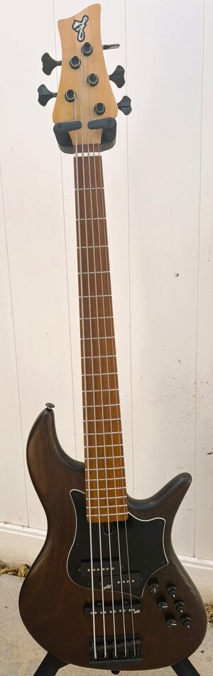 F Bass VF5-PJ