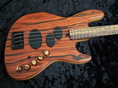 Custom 2024 32" Medium Scale Maruszczyk Elwood L With Cocobolo Top & One piece Alder Body 7.4 lbs. New Condition.