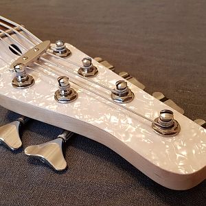 Vintagey bass build