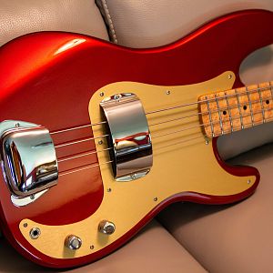 005 - Candy Apple Red Precision Bass Build