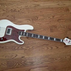 Lakland Skyline Dude Pit LE II