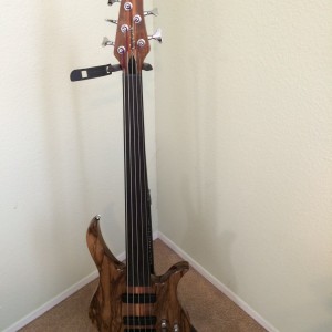 Black Limba Fretless Brian Bromberg