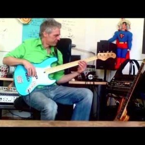 Uwe Felchle plays "Tyrone came back yesterday "( GREEN FUNK) -live! - YouTube