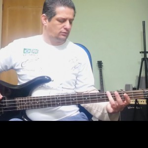 Velhas Virgens - Eu Bebo Sim (no BAIXO com Tablatura) bass cover tab - YouTube